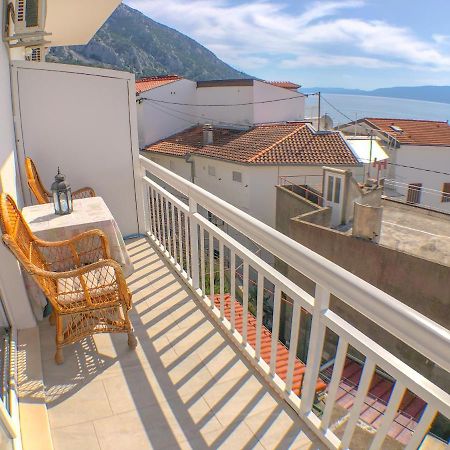 Apartments By The Sea Gradac, Makarska - 13181 Bagian luar foto