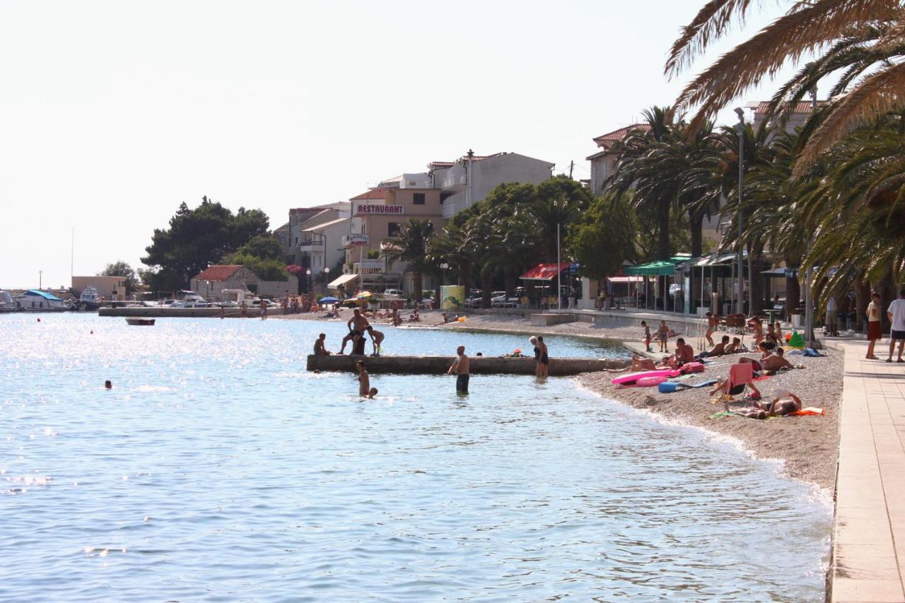Apartments By The Sea Gradac, Makarska - 13181 Bagian luar foto